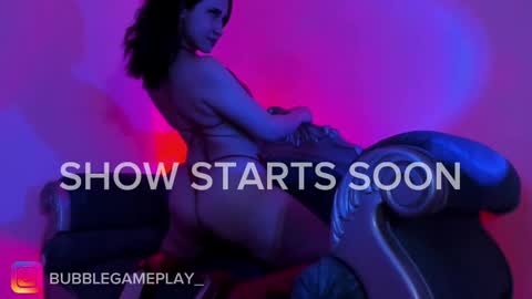 Snapshot of bubblewhite_ chatting on February 11, 11:21 am BubbleJereth online show from February 11, 11:21 am