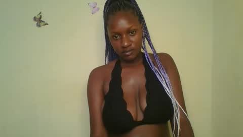 Snapshot of bubblie_bae chatting on January 12, 2:22 pm Bobbie online show from January 12, 2:22 pm