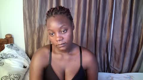 bubbly_ass30 online show from October 8, 1:58 am