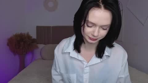 Leona online show from January 31, 10:30 pm