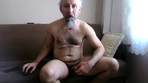 Snapshot of buckwessle chatting on April 24, 9:23 am Buck Wessle online show from April 24, 9:23 am