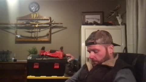 Snapshot of buckwild69204 chatting on January 1, 9:41 pm buckwild69204 online show from January 1, 9:41 pm