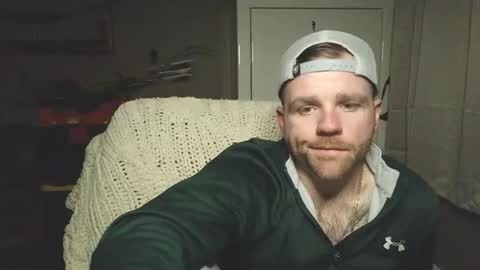 Snapshot of buckwild69204 chatting on February 18, 12:26 am buckwild69204 online show from February 18, 12:26 am