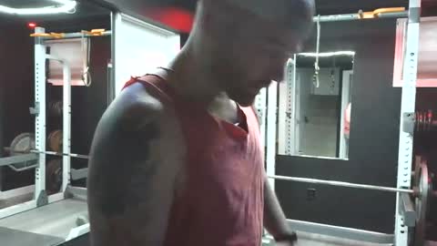 Snapshot of buckwild69204 chatting on February 19, 10:09 pm buckwild69204 online show from February 19, 10:09 pm