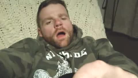 Snapshot of buckwild69204 chatting on February 22, 1:22 am buckwild69204 online show from February 22, 1:22 am