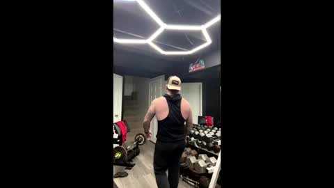 Snapshot of buckwild69204 chatting on December 1, 10:04 pm buckwild69204 online show from December 1, 10:04 pm