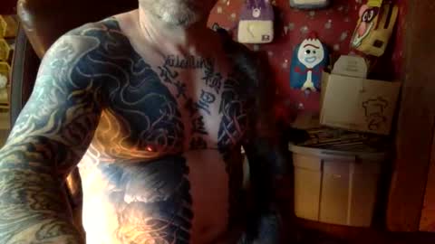 Snapshot of buddylee1969 chatting on November 4, 9:25 pm buddy lee online show from November 4, 9:25 pm