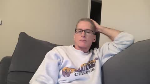 Snapshot of budman004 chatting on November 27, 10:12 pm budman004 online show from November 27, 10:12 pm