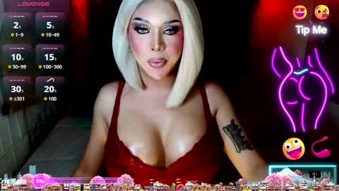 Lucienne online show from March 25, 4:29 am