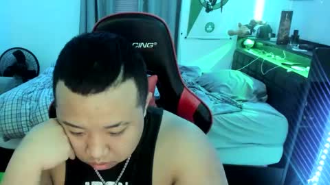 buffsexyman24 online show from February 25, 3:52 am