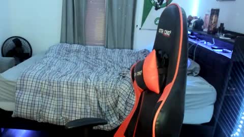 buffsexyman24 online show from February 25, 11:33 pm