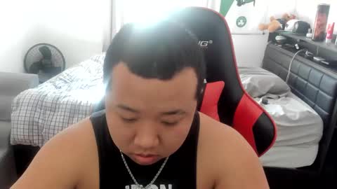 buffsexyman24 online show from March 11, 6:41 pm