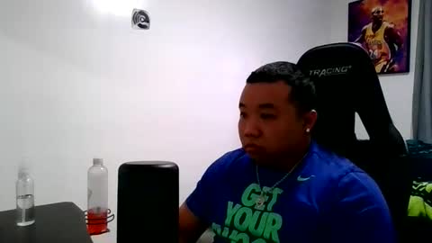 buffsexyman24 online show from March 1, 4:53 pm