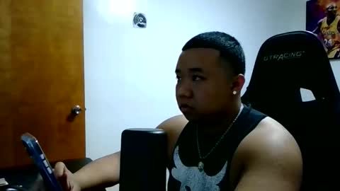 buffsexyman24 online show from April 5, 6:38 pm