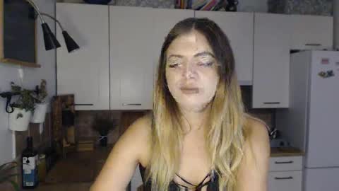 Buffy online show from November 10, 8:57 am