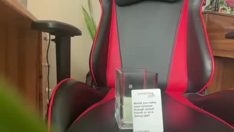 Snapshot of built4you2fuck chatting on January 12, 3:50 pm built4you2fuck online show from January 12, 3:50 pm