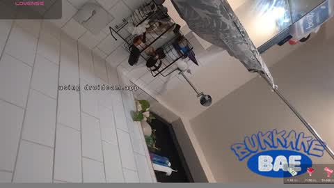 Snapshot of bukkakebae chatting on February 2, 4:43 pm bukkakebae online show from February 2, 4:43 pm