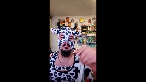 Snapshot of bullbawser chatting on December 19, 8:32 am bullbawser online show from December 19, 8:32 am