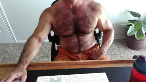 Snapshot of bullbud chatting on May 10, 4:45 pm Wrestling Dads.. hit me up. online show from May 10, 4:45 pm