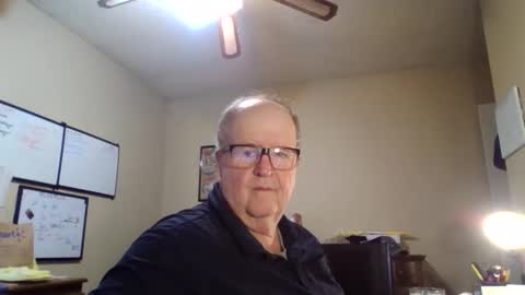 Snapshot of bullfrogg5050 chatting on December 4, 3:10 pm bullfrogg5050 online show from December 4, 3:10 pm