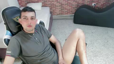 Snapshot of bulls_23_ chatting on September 30, 1:16 pm BULL online show from September 30, 1:16 pm