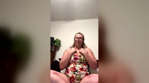 bunniejean online show from May 12, 9:01 pm