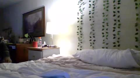 Snapshot of bunny8354367 chatting on October 21, 11:16 pm Bunny online show from October 21, 11:16 pm