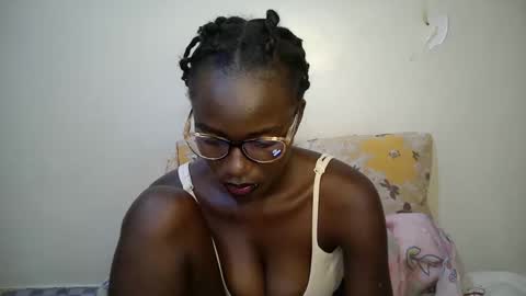 bunny_bliss1 online show from April 5, 7:27 am