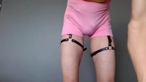 bunnyboiler333 online show from November 13, 10:36 am