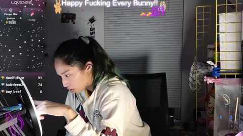 Snapshot of bunnycheekz chatting on December 14, 2:23 am Tokki bunny online show from December 14, 2:23 am