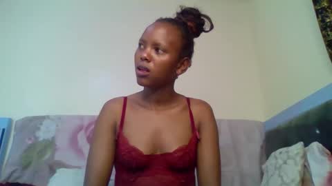 Snapshot of bunnydiva_ chatting on December 22, 3:03 am bunnydiva_ online show from December 22, 3:03 am