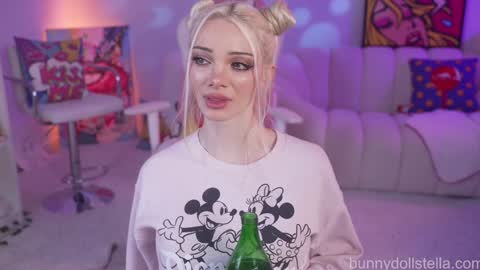 Stella online show from February 10, 12:04 am