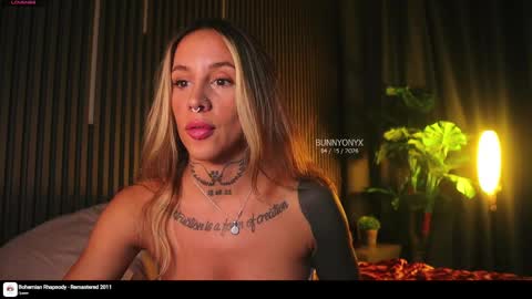 Stephanie   Next stream TUESDAY   6pm  PDT online show from April 16, 12:00 am