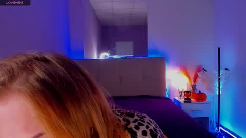 Snapshot of bunnyshows chatting on October 20, 12:27 pm BunnyShows online show from October 20, 12:27 pm