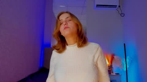 Snapshot of bunnyshows chatting on November 10, 1:10 pm BunnyShows online show from November 10, 1:10 pm