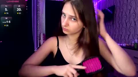 Snapshot of bunnytrussel chatting on July 14, 8:41 am Bella online show from July 14, 8:41 am