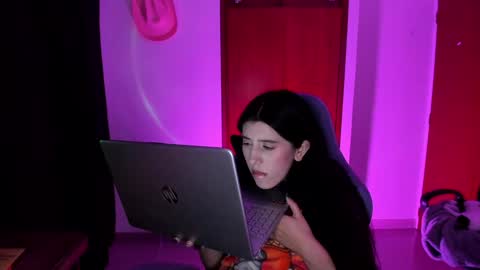 Jess online show from December 29, 1:56 am