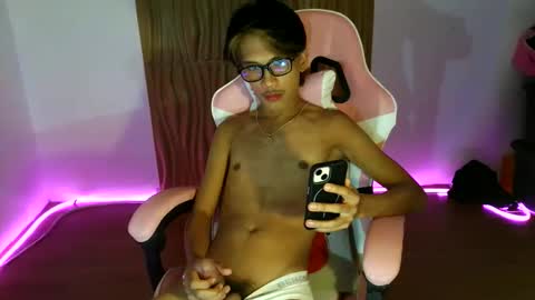 burger_kingxxx online show from January 10, 12:12 am