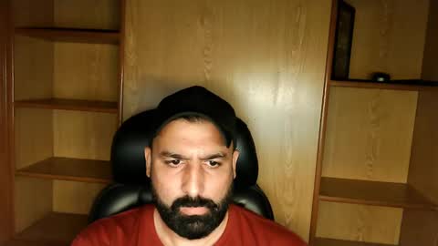Snapshot of burlymonster chatting on September 14, 6:40 pm Hairy Arabian online show from September 14, 6:40 pm