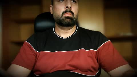 Snapshot of burlymonster chatting on September 26, 2:59 am Hairy Arabian online show from September 26, 2:59 am