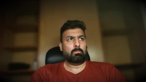 Snapshot of burlymonster chatting on October 2, 4:52 am Hairy Arabian online show from October 2, 4:52 am