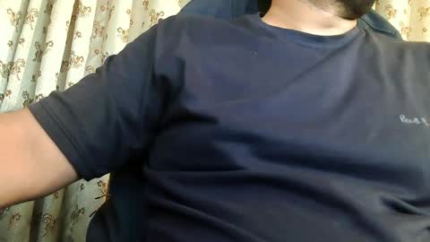 Hairy Arabian online show from April 21, 6:41 am