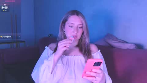 Lissa online show from October 28, 7:05 pm