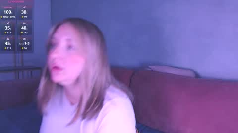 Lissa online show from December 1, 8:25 pm