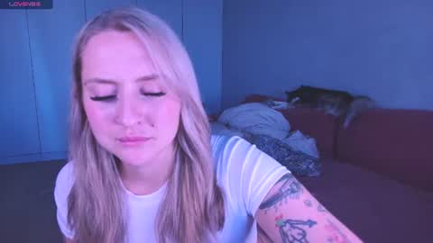 Snapshot of burn_lissa chatting on July 9, 6:23 pm Lissa online show from July 9, 6:23 pm