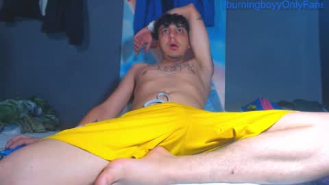 Snapshot of burningboyy chatting on February 28, 9:43 am independiente online show from February 28, 9:43 am