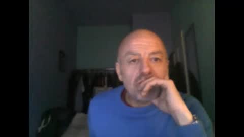 Snapshot of burnleyguy1977 chatting on March 5, 5:25 am burnleyguy1977 online show from March 5, 5:25 am
