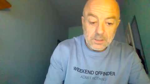 Snapshot of burnleyguy1977 chatting on June 1, 3:19 am burnleyguy1977 online show from June 1, 3:19 am