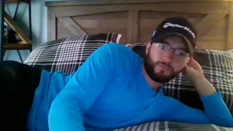 Snapshot of burntbunz chatting on January 19, 10:49 pm burntbunz online show from January 19, 10:49 pm