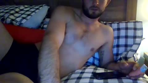 Snapshot of burntbunz chatting on February 12, 4:23 am burntbunz online show from February 12, 4:23 am